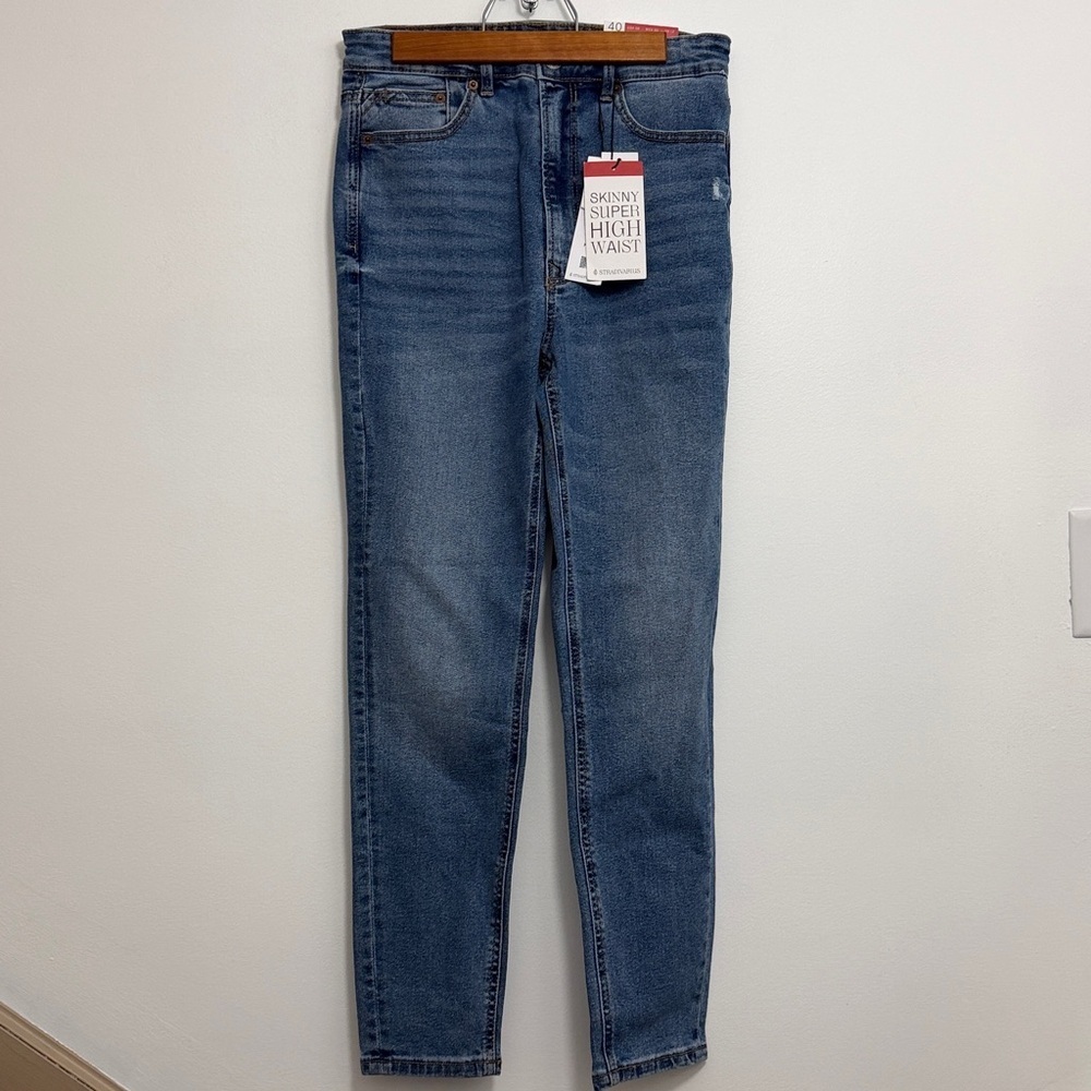 🆕 Stradivarius Blue High Waist Jeans
